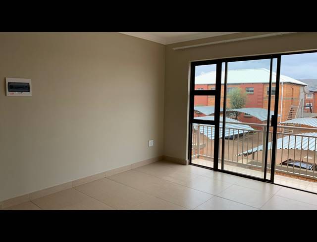2 BEDROOM APARTMENT FOR SALE IN ANDEON